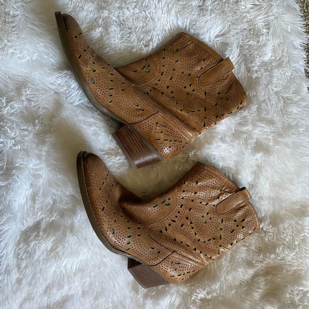 Reba Cowboy Boots Size 7‎ Leather Western Coastal Cowgirl Cutout Teal Underlay